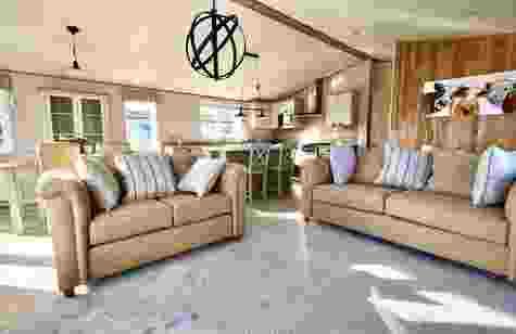 Atlas Debonair Interior Lounge