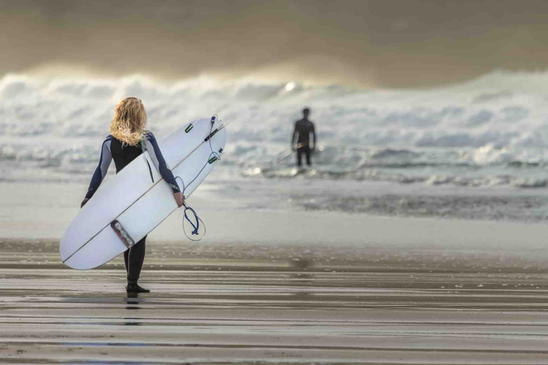 Fistral beach surfing