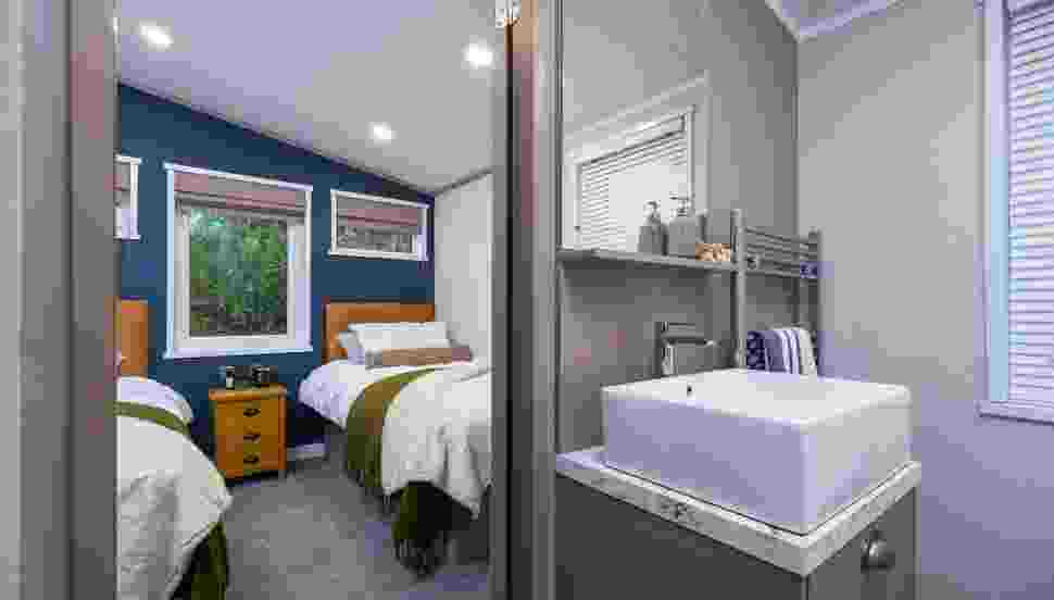 Twin bedroom Bathroom-342